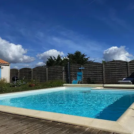 Casa de Férias Maison Avec Piscine Privée, Près De La Plage, à - Fr-1-336-157 *
