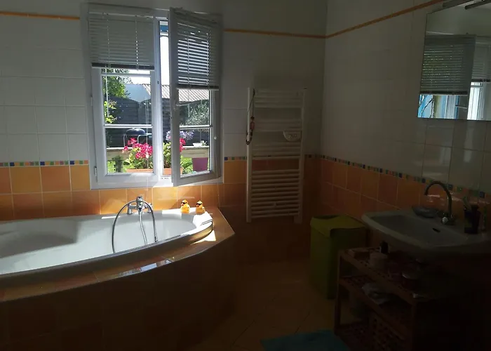 בית נופש Maison Avec Piscine Privee, Pres De La Plage, A - Fr-1-336-157 *